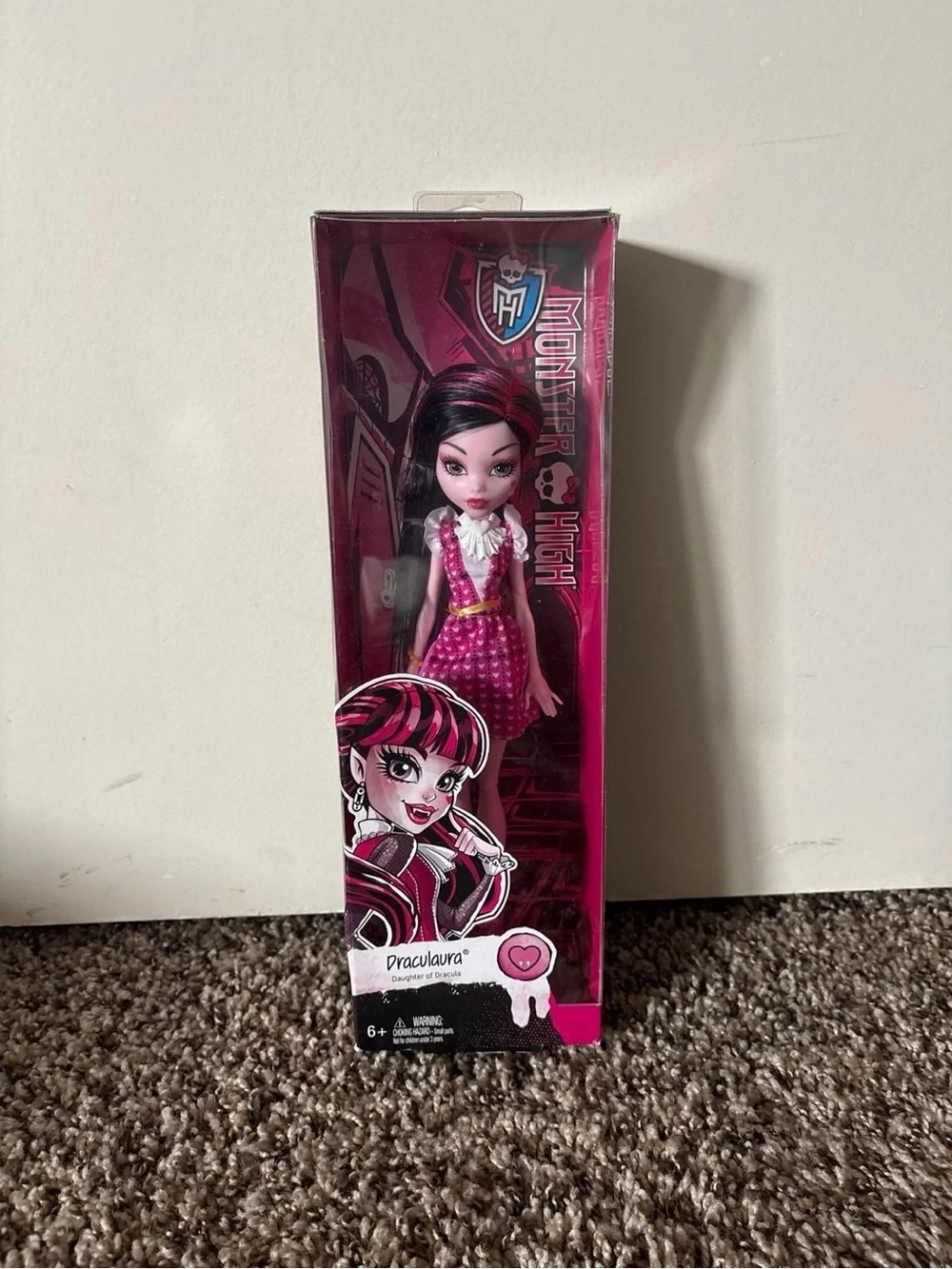 Rare Discontinued 2015 Monster High Draculaura Doll - Hot Pink & Black